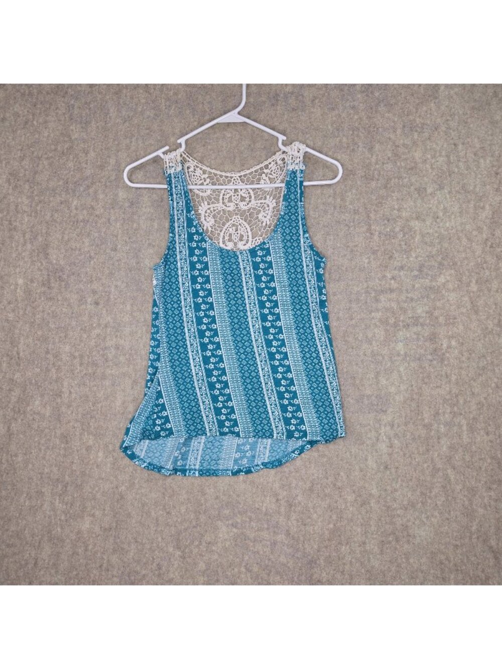 Rue21 Women’s Sleeveless Blue Printed Tank Top XS Rayon With Lace Back